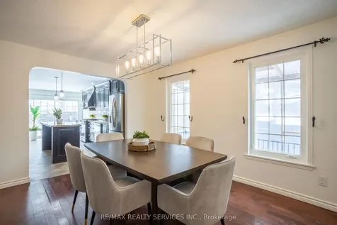 40 Nottingham Crescent Brampton ON L6S 4G4