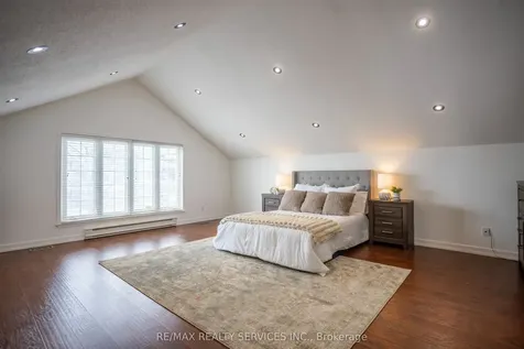 40 Nottingham Crescent Brampton ON L6S 4G4