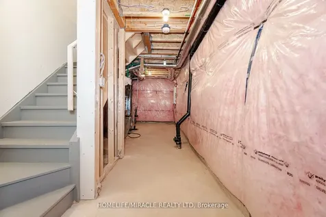 30 Waterville Way Caledon ON L7C 2H1