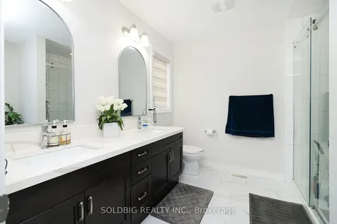 7 Callandar Road Brampton ON L7A 4V1