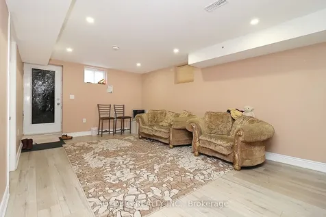 7 Callandar Road Brampton ON L7A 4V1