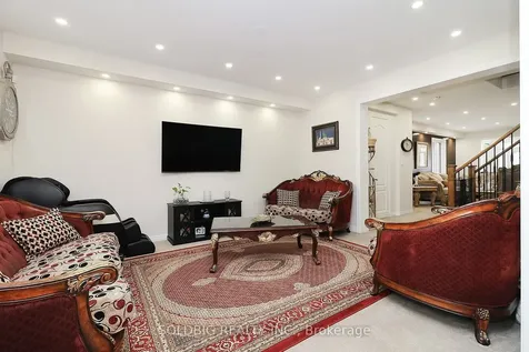 7 Callandar Road Brampton ON L7A 4V1