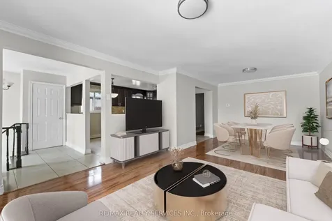 10 Royal Salisbury Way Brampton ON L6V 3J6
