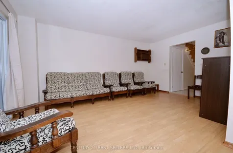 34 Banting Crescent Brampton ON L6Y 2K9