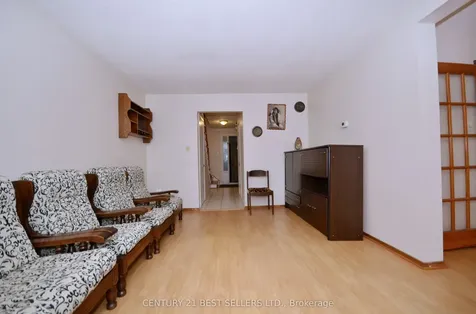 34 Banting Crescent Brampton ON L6Y 2K9