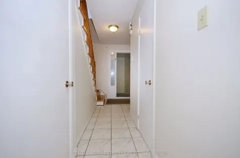 34 Banting Crescent Brampton ON L6Y 2K9