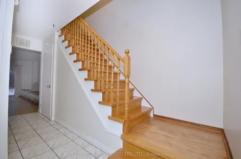 34 Banting Crescent Brampton ON L6Y 2K9