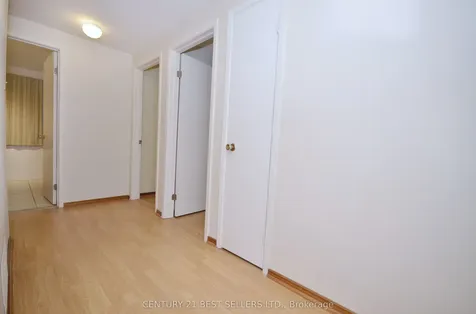 34 Banting Crescent Brampton ON L6Y 2K9