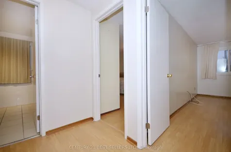 34 Banting Crescent Brampton ON L6Y 2K9