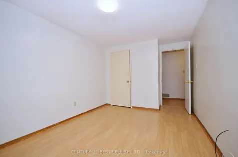 34 Banting Crescent Brampton ON L6Y 2K9