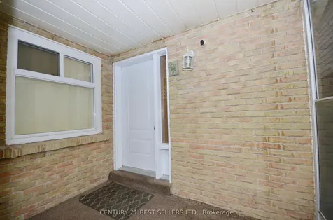 34 Banting Crescent Brampton ON L6Y 2K9