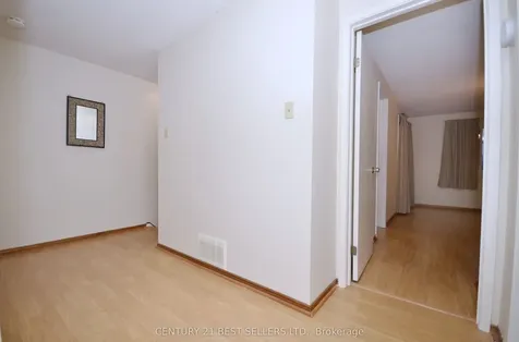 34 Banting Crescent Brampton ON L6Y 2K9