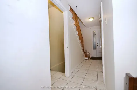 34 Banting Crescent Brampton ON L6Y 2K9