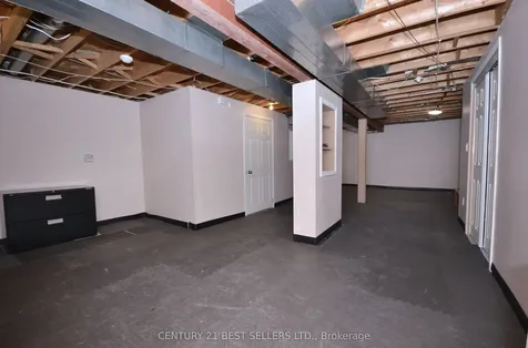 34 Banting Crescent Brampton ON L6Y 2K9