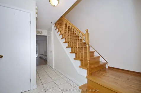 34 Banting Crescent Brampton ON L6Y 2K9