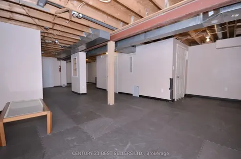 34 Banting Crescent Brampton ON L6Y 2K9