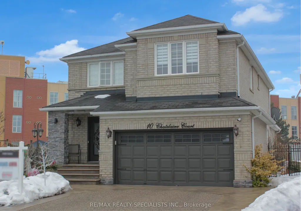 10 Chatelaine Court Brampton ON L6R 2Y5