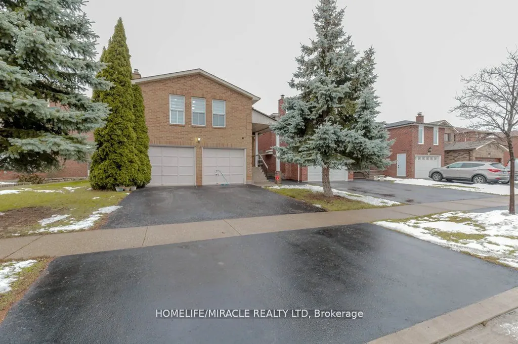 66 Ebby Avenue Brampton ON L6Z 3T5