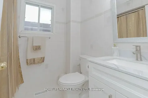 66 Ebby Avenue Brampton ON L6Z 3T5