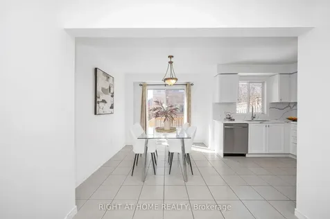 1768 Lampman Avenue Burlington ON L7L 7L4