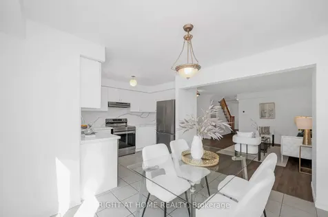 1768 Lampman Avenue Burlington ON L7L 7L4