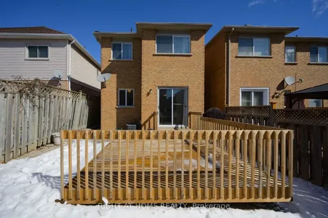 1768 Lampman Avenue Burlington ON L7L 7L4