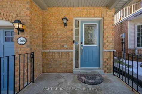 1768 Lampman Avenue Burlington ON L7L 7L4