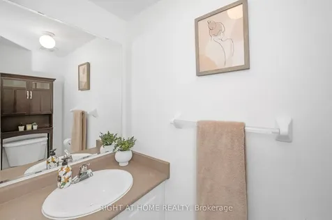 1768 Lampman Avenue Burlington ON L7L 7L4