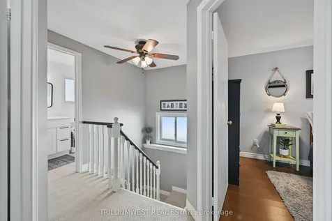 2134 Clipper Crescent Burlington ON L7M 2P6