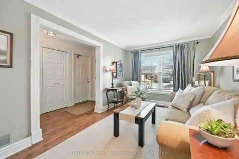 2134 Clipper Crescent Burlington ON L7M 2P6