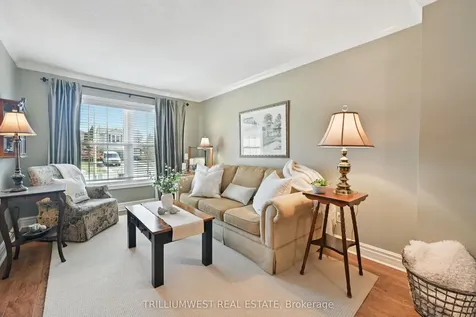 2134 Clipper Crescent Burlington ON L7M 2P6