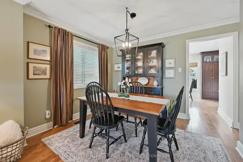 2134 Clipper Crescent Burlington ON L7M 2P6