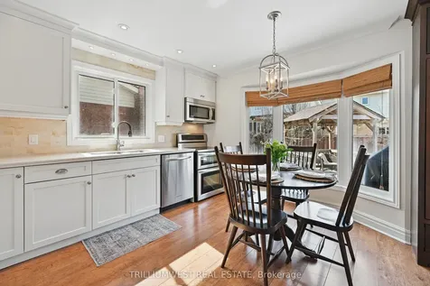 2134 Clipper Crescent Burlington ON L7M 2P6