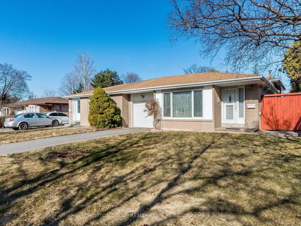 8 Dearbourne Boulevard Brampton ON L6T 1J5