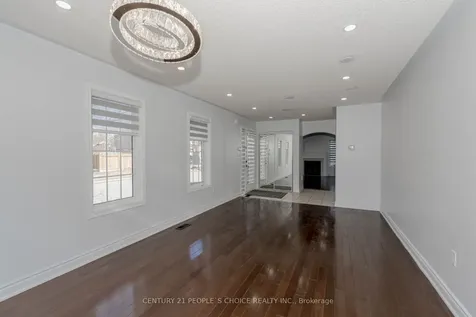 29 Jessop Drive Brampton ON L7A 3M8