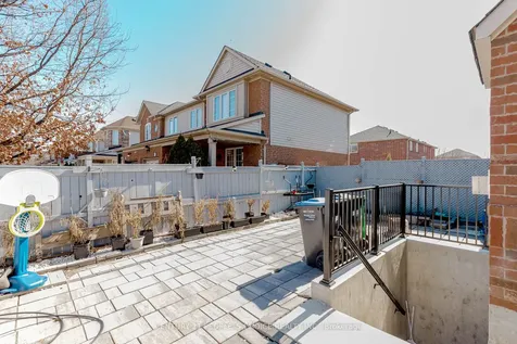 29 Jessop Drive Brampton ON L7A 3M8