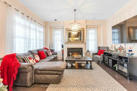 30 Trail Rider Drive Brampton ON L6P 4M4