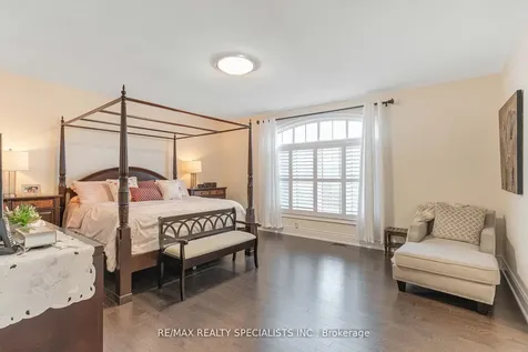 30 Trail Rider Drive Brampton ON L6P 4M4