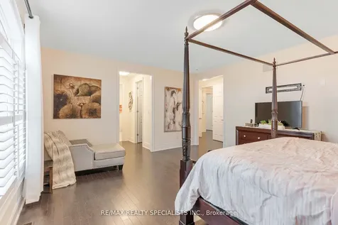 30 Trail Rider Drive Brampton ON L6P 4M4