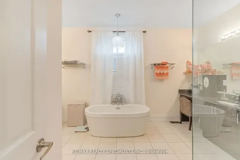 30 Trail Rider Drive Brampton ON L6P 4M4