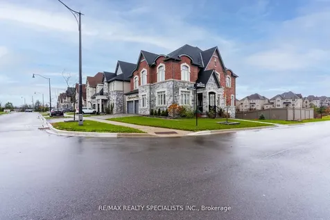 30 Trail Rider Drive Brampton ON L6P 4M4