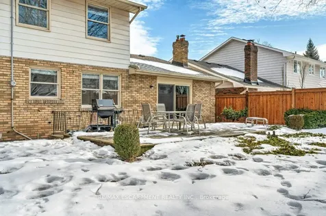 4471 Tremineer Avenue Burlington ON L7L 1H8