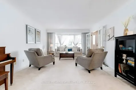 4471 Tremineer Avenue Burlington ON L7L 1H8