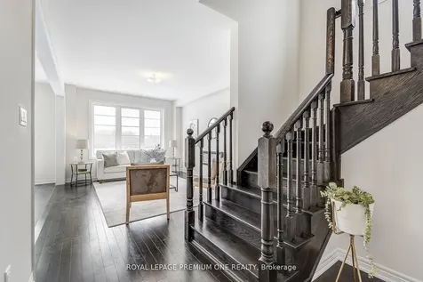 27 Sapwood Crescent Brampton ON L6Z 0K8