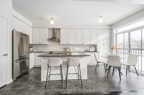 27 Sapwood Crescent Brampton ON L6Z 0K8