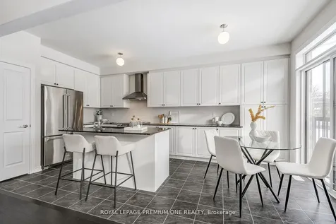 27 Sapwood Crescent Brampton ON L6Z 0K8