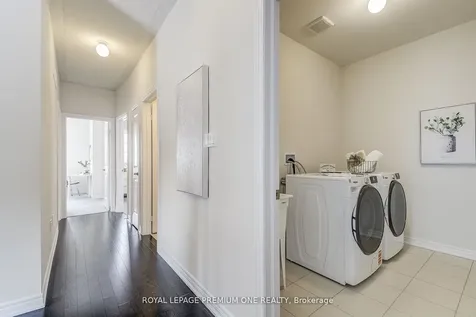 27 Sapwood Crescent Brampton ON L6Z 0K8