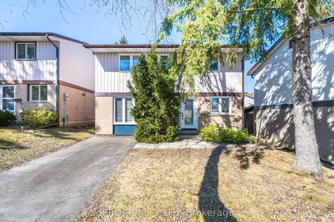 4 Hercules Court Brampton ON L6S 1X6