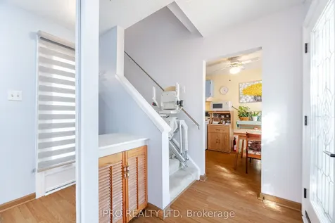 4 Hercules Court Brampton ON L6S 1X6