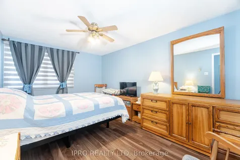 4 Hercules Court Brampton ON L6S 1X6